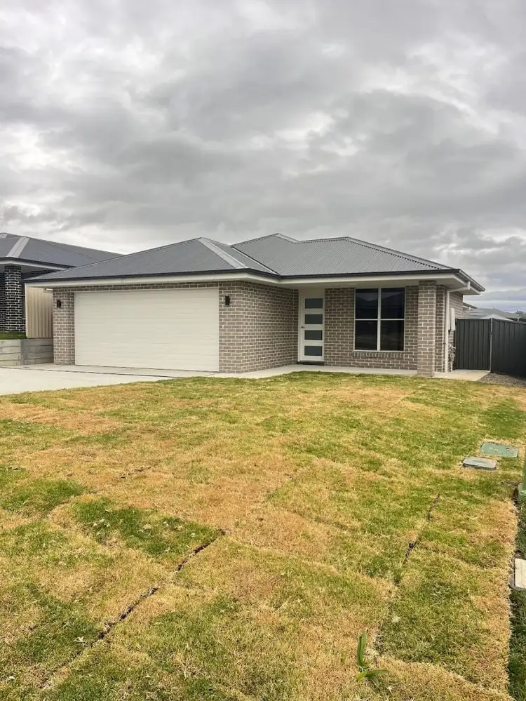 25 Granite Rise, Kelso NSW 2795