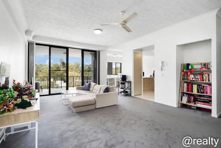 2 Acacia Court