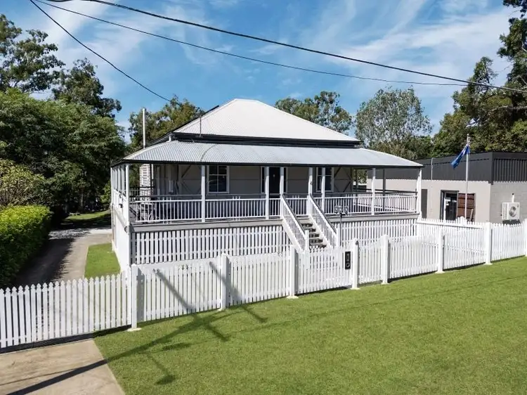 4 Law Street North, Redbank QLD 4301