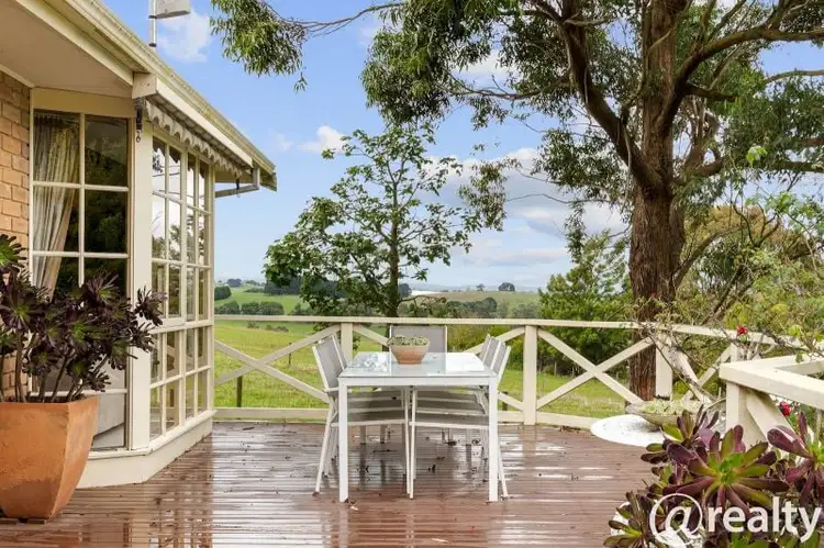 63 Jones Road, Drouin VIC 3818