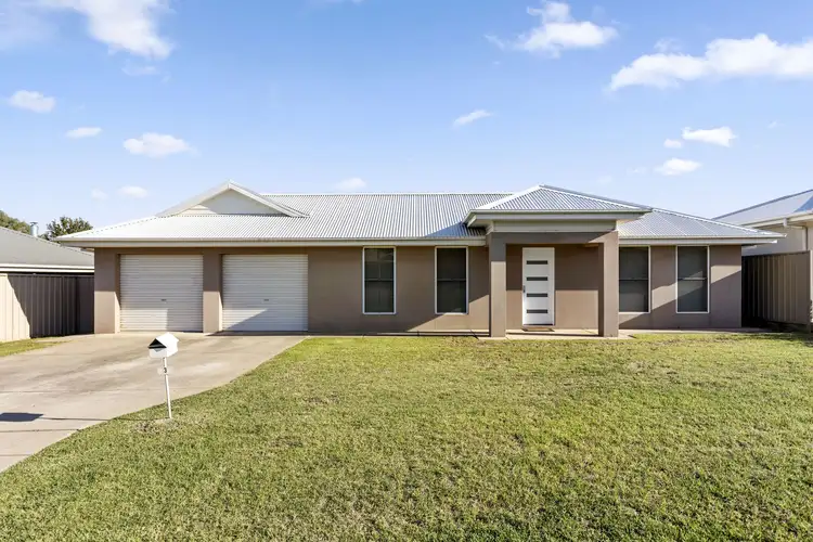 3 Warambee Street, Glenfield Park NSW 2650