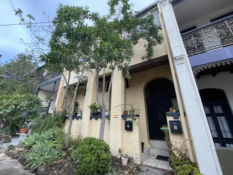 2/33 Gibson Street, Cooks Hill NSW 2300