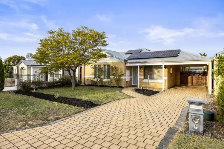 9 Brontie Avenue