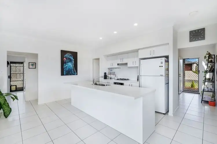 119 Bay Park Road, Wondunna QLD 4655