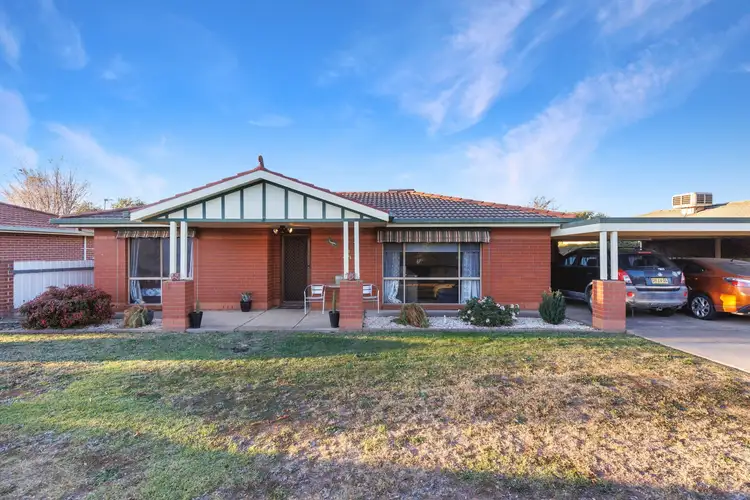 2 Yungana Place, Glenfield Park NSW 2650