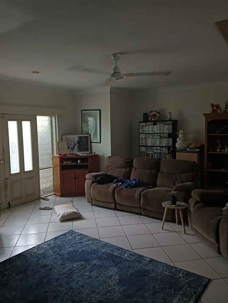 1 Cyperus Drive, Redlynch QLD 4870