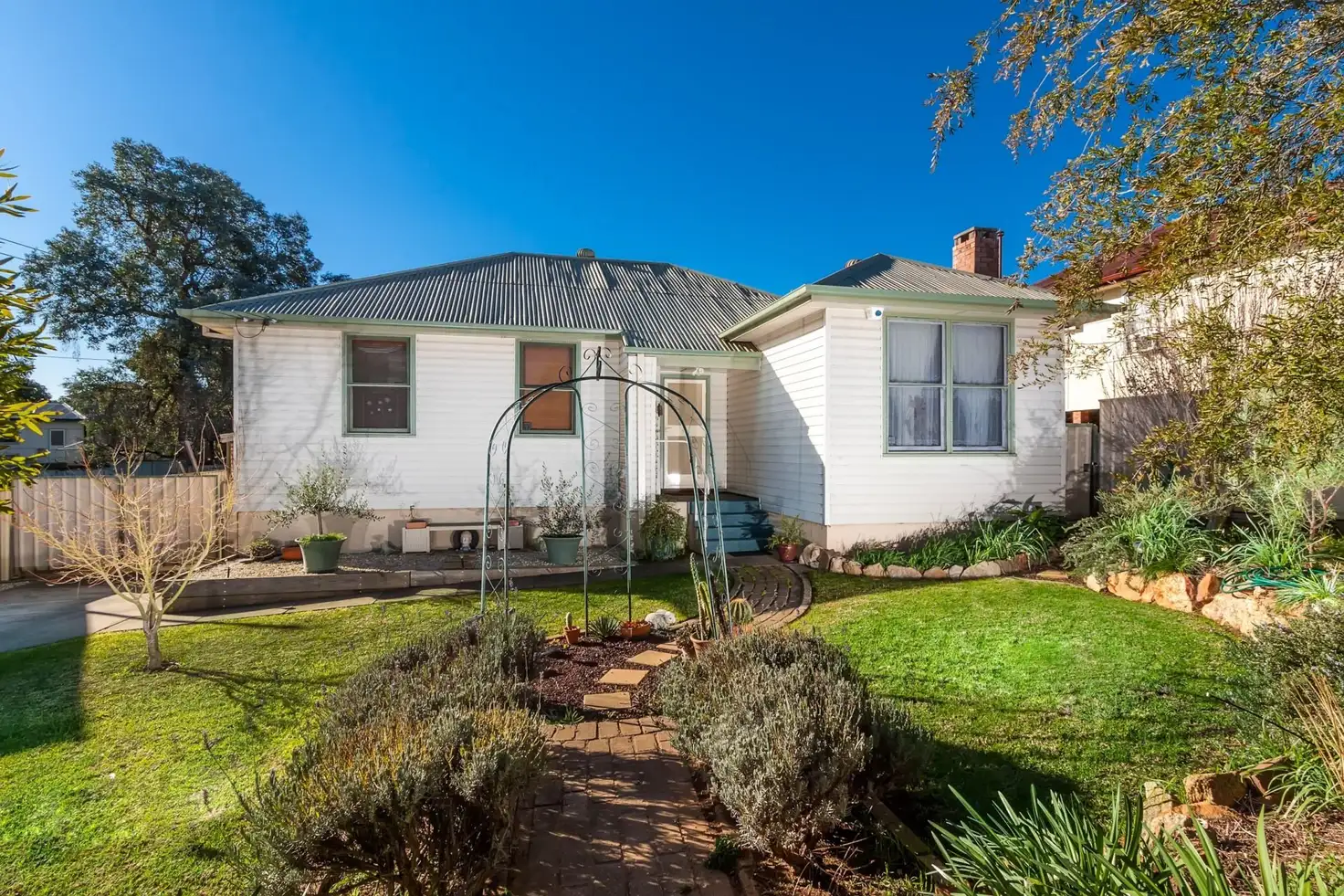 Main view of Homely house listing, 19 Phillip Avenue, Mount Austin NSW 2650