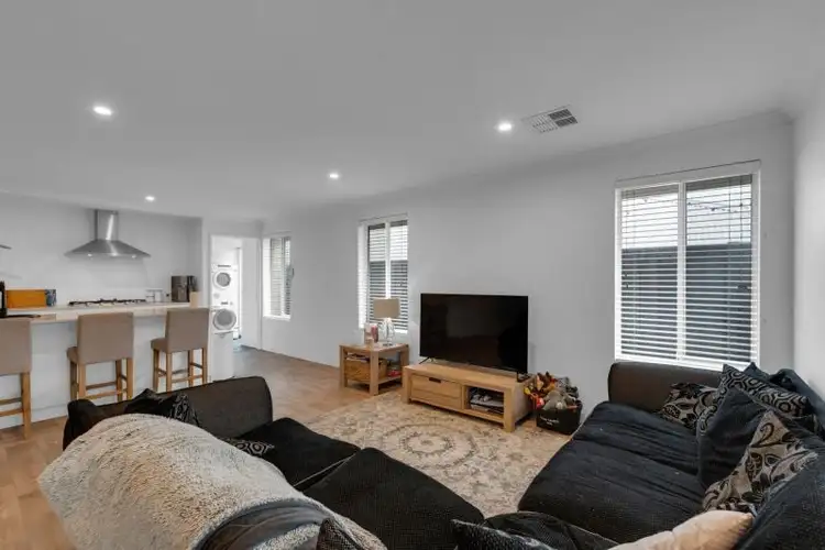 Sixth view of Homely house listing, 21 Urana Rise, Lakelands WA 6180