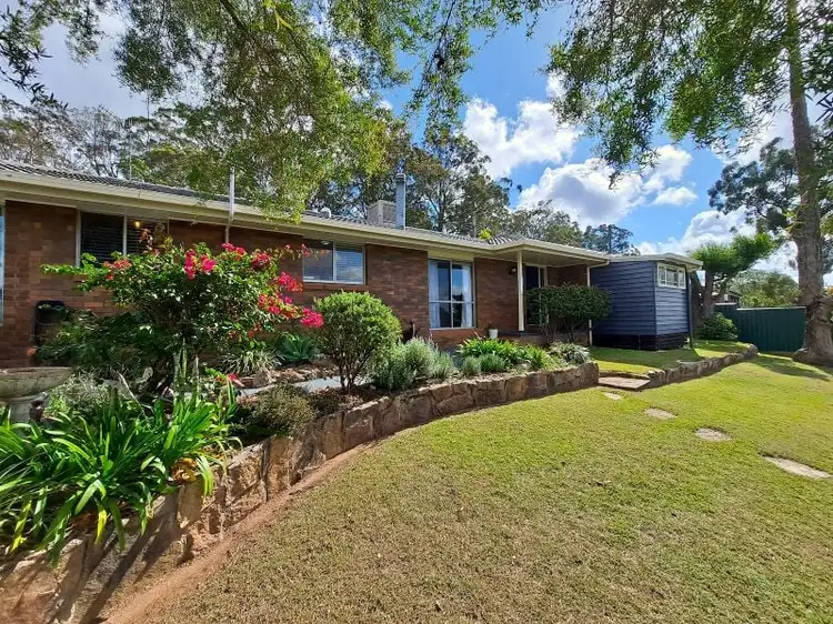 28 Railway Terrace, Crows Nest QLD 4355