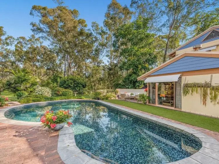 50 Sugars Road, Bellbowrie QLD 4070