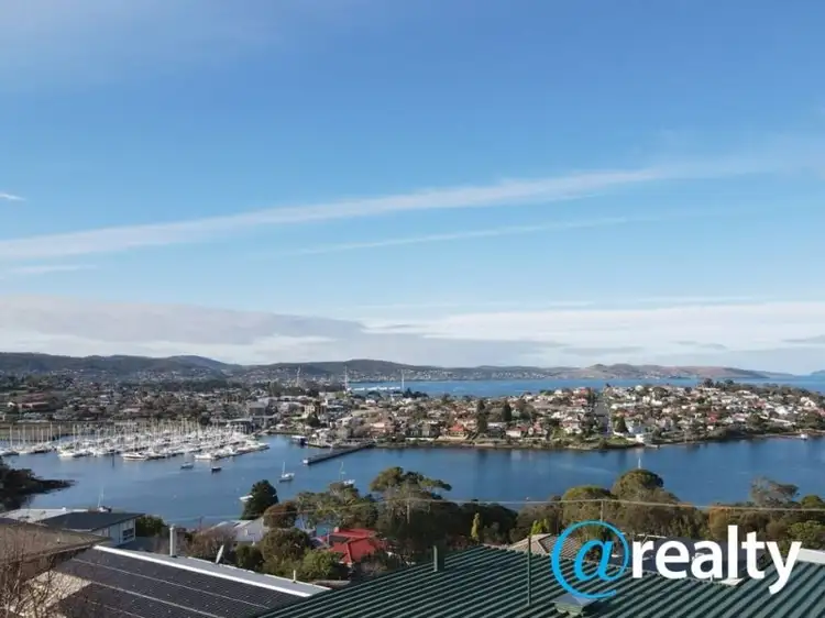 72 Leura Street, Rosny TAS 7018