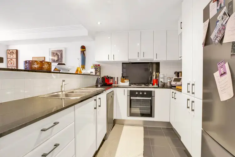 Third view of Homely apartment listing, 18/74-76 McLachlan Avenue, Darlinghurst NSW 2010