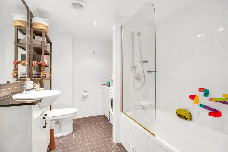 Fourth view of Homely apartment listing, 18/74-76 McLachlan Avenue, Darlinghurst NSW 2010