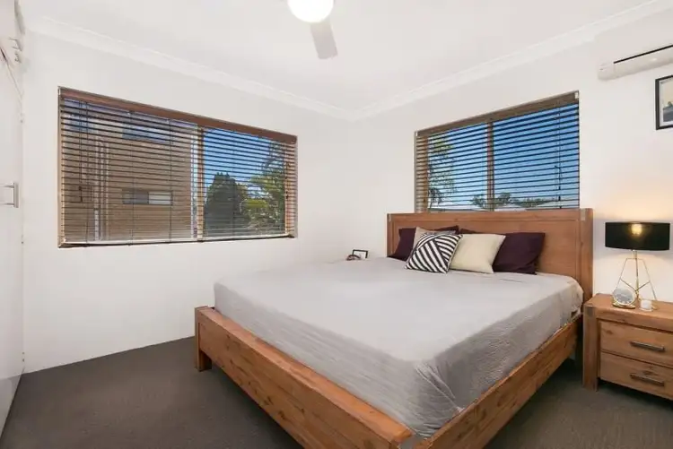 Fifth view of Homely apartment listing, 2/60 Earl Street, Greenslopes QLD 4120