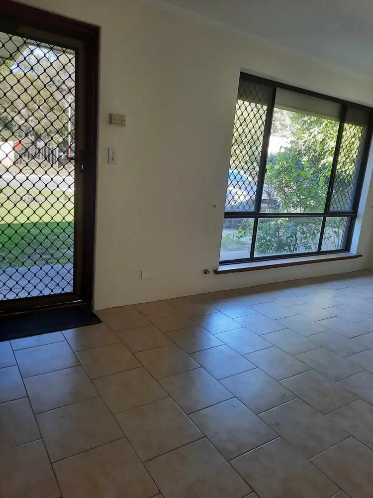 Second view of Homely house listing, 6 Hemingway Drive, Camillo WA 6111