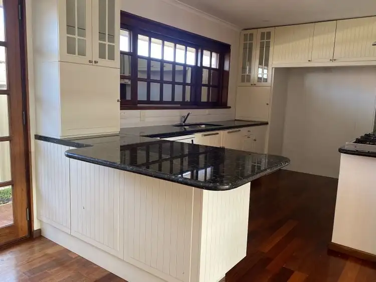 Sixth view of Homely house listing, 10 Brechin Court, Duncraig WA 6023