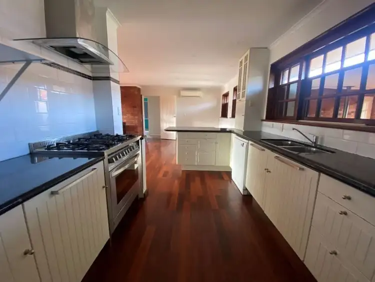 Seventh view of Homely house listing, 10 Brechin Court, Duncraig WA 6023