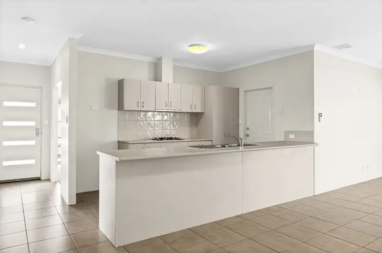 Fifth view of Homely unit listing, 82 Princeton Circuit, Aubin Grove WA 6164