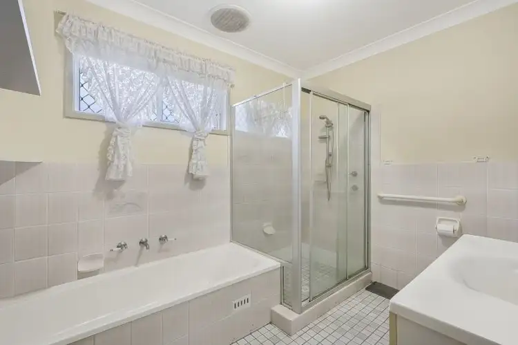 Fifth view of Homely villa listing, 1/5-21 Vales Road, Mannering Park NSW 2259