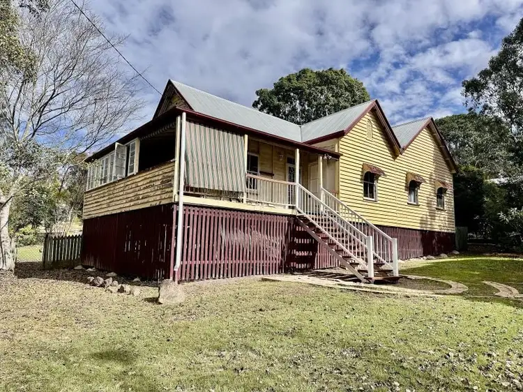 20 Elizabeth Street, Esk QLD 4312