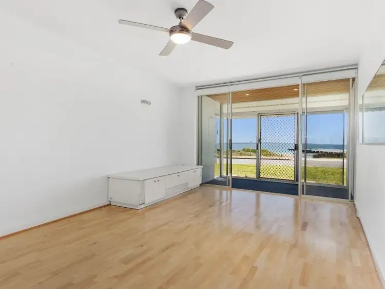 Fourth view of Homely unit listing, 2/153 Esplanade, Rockingham WA 6168