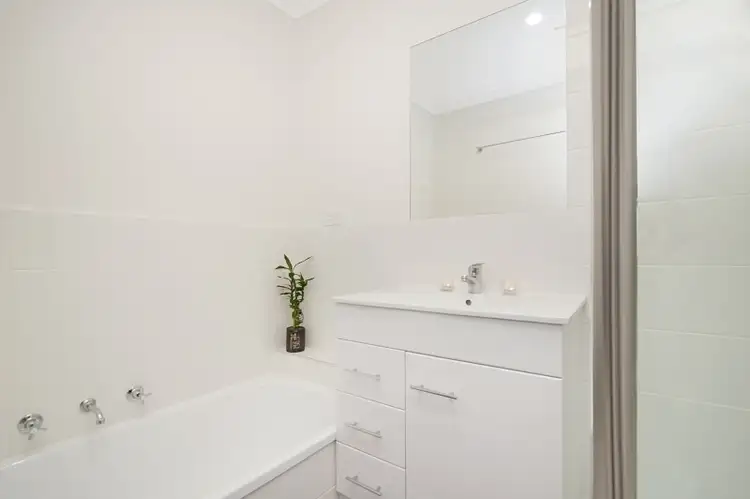 Sixth view of Homely unit listing, 4/10 Baringhup Street, Cheltenham VIC 3192