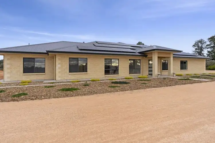 242 Vasey Road, Waikerie SA 5330