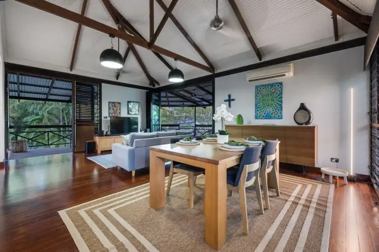19 Martin Crescent, Coconut Grove NT 810
