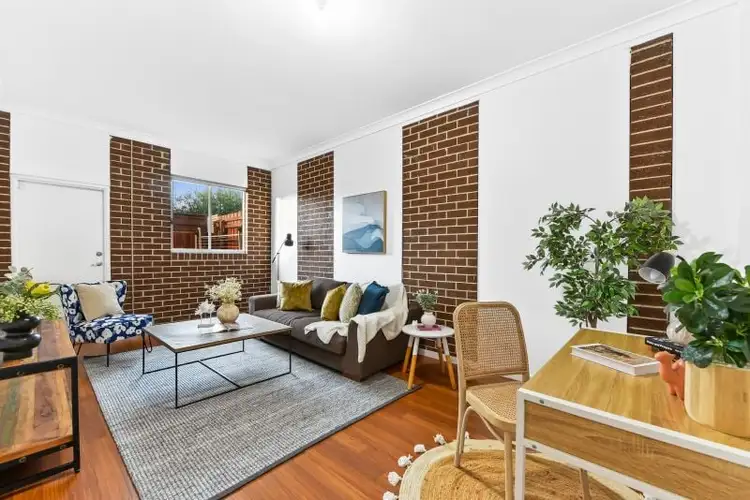 24 Baird Street