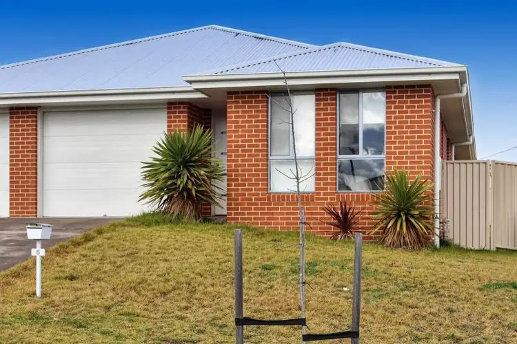 Second view of Homely semi-detached listing, 8 Newlands Crescent, Kelso NSW 2795