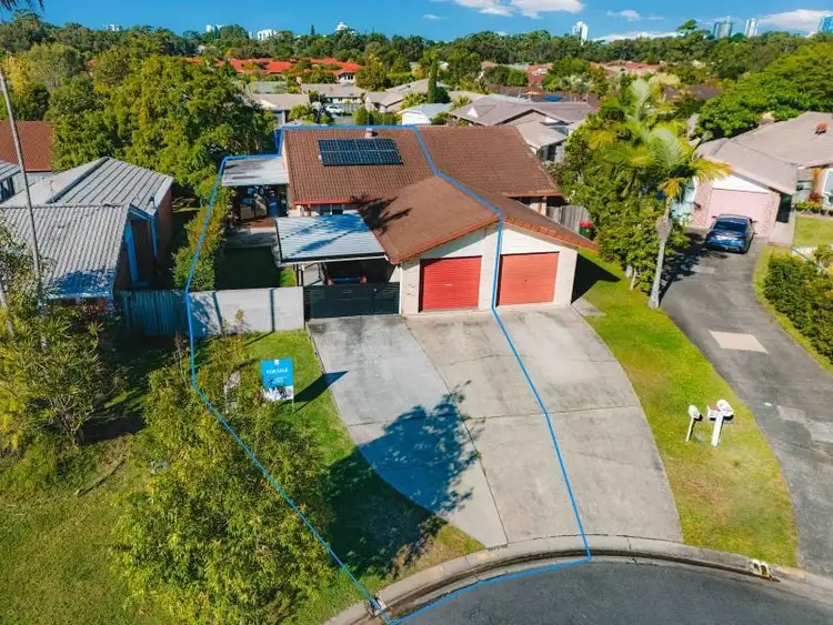 1/8 Clovelly Place, Labrador QLD 4215