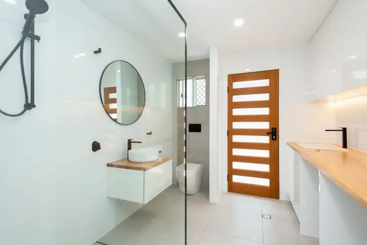 Third view of Homely house listing, 6 Range Court, Arundel QLD 4214