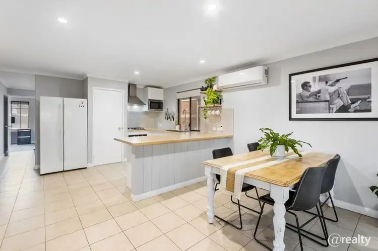 Fifth view of Homely unit listing, 2/28 Holmesdale Road, Woodbridge WA 6056