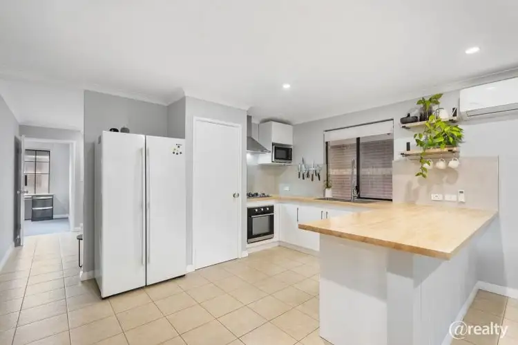 Seventh view of Homely unit listing, 2/28 Holmesdale Road, Woodbridge WA 6056