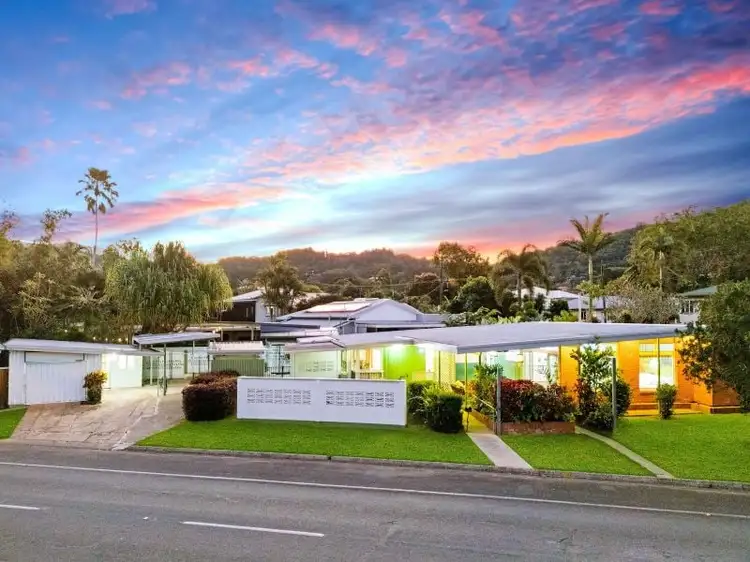 217 Woodward Street, Whitfield QLD 4870