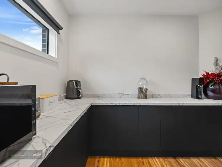 Sixth view of Homely house listing, 8 Silverback Place, Leongatha VIC 3953