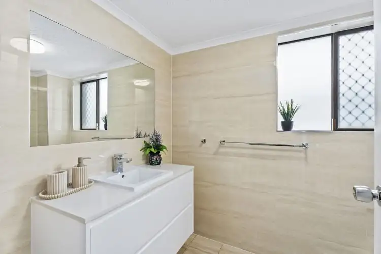 Fifth view of Homely unit listing, 3/3 Nyrang Avenue, Palm Beach QLD 4221