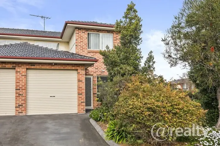 1/4 Feldspar Road, Eagle Vale NSW 2558