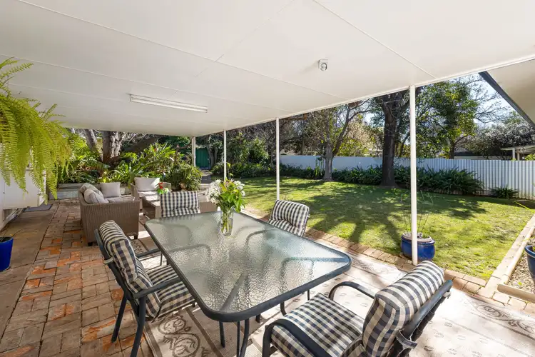 322 Lake Albert Road, Kooringal NSW 2650