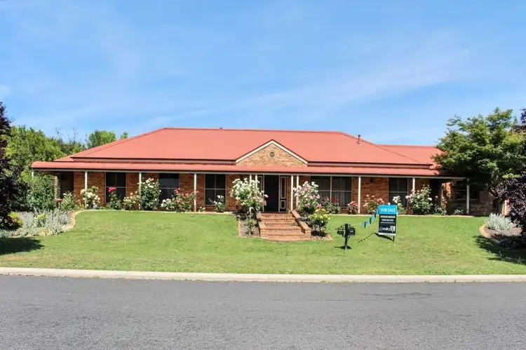 Main view of Homely house listing, 2 Scarborough Place, Abercrombie NSW 2795