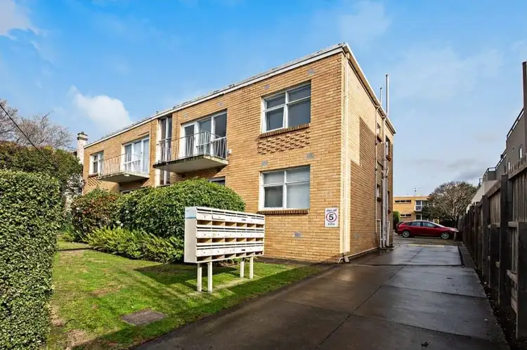 Main view of Homely apartment listing, 10/575 Glenferrie Road, Hawthorn VIC 3122