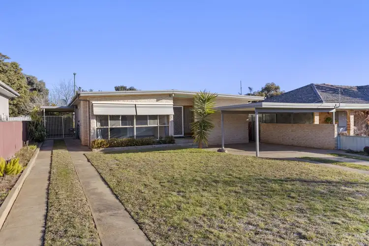 20 Walteela Avenue, Mount Austin NSW 2650