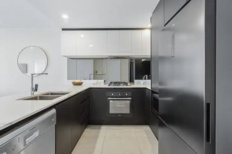 Sixth view of Homely apartment listing, 5407/5 Harbourside Court, Biggera Waters QLD 4216