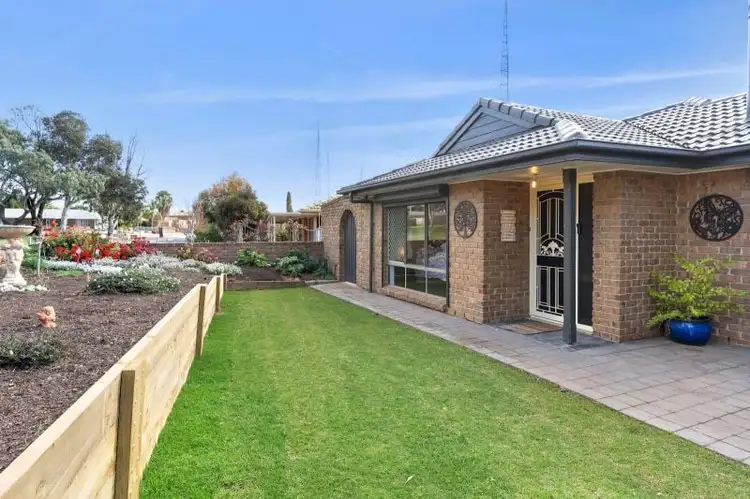 12 Harden Street, Waikerie SA 5330