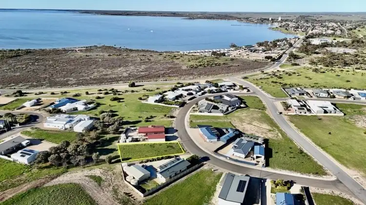 15 Johnson Street, Streaky Bay SA 5680