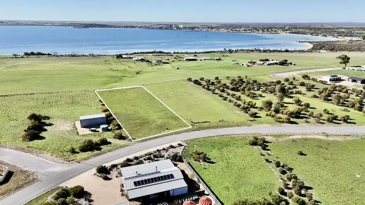 46 Kennedy Road, Streaky Bay SA 5680