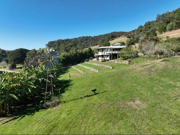 217 Mullins Creek Road, Goomboorian QLD 4570