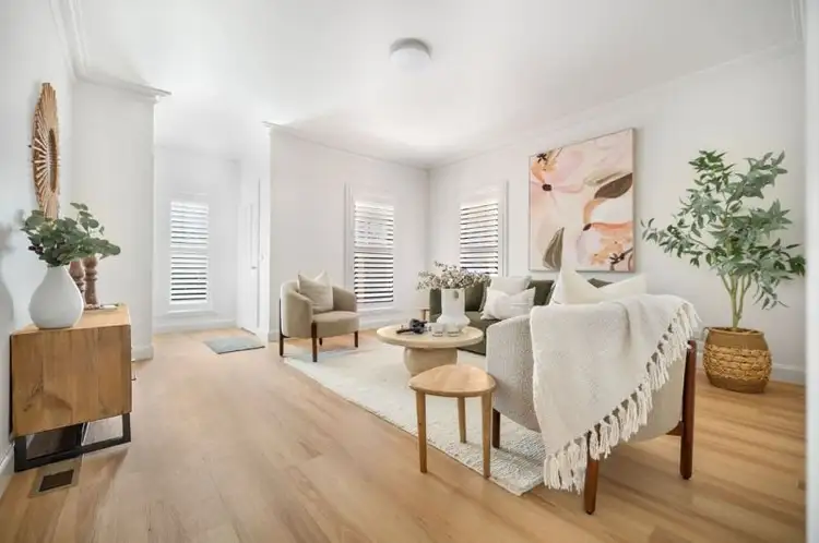Second view of Homely house listing, 10 Gunning Street, Bathurst NSW 2795