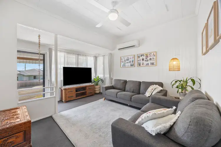 Third view of Homely house listing, 77 Hutton Avenue, Wynnum QLD 4178