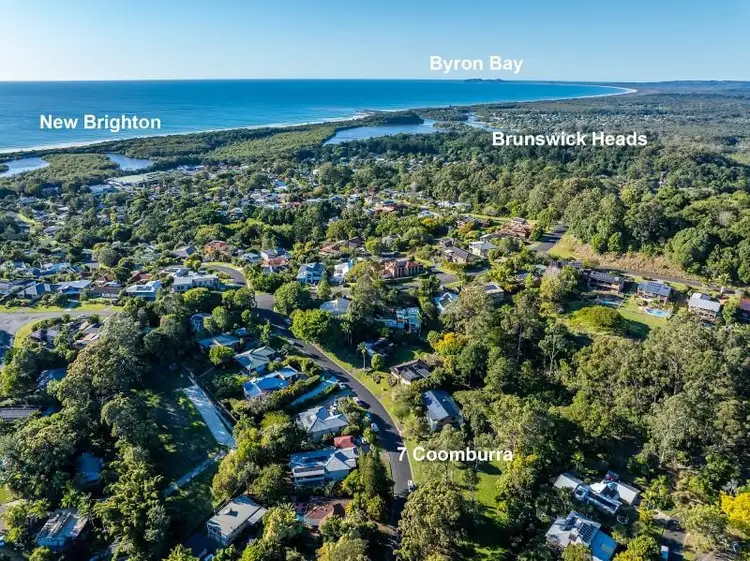 Second view of Homely house listing, 7 Coomburra Crescent, Ocean Shores NSW 2483